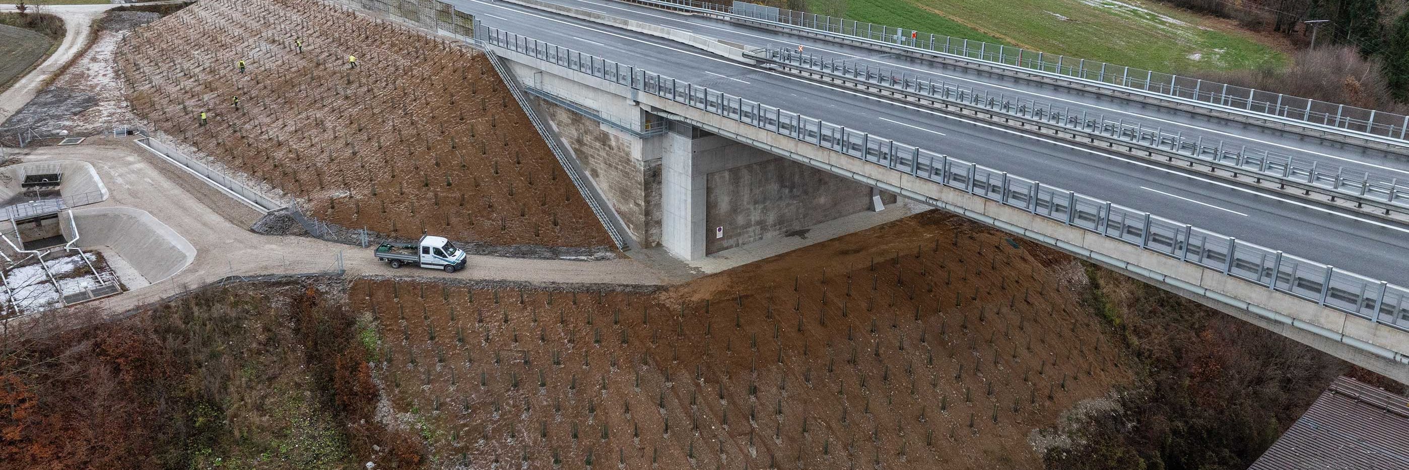 Rekultivierung Aurachbrücke  Slider